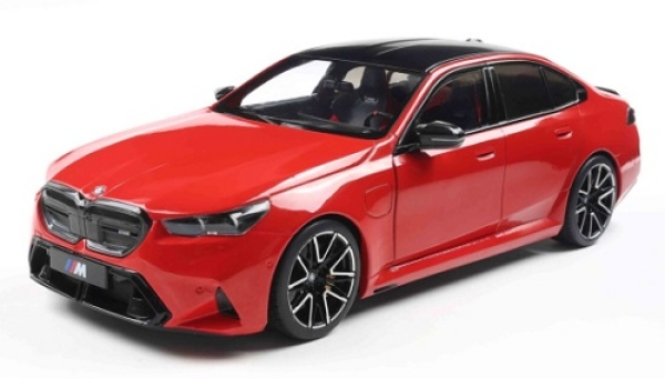 421186540 BMW M5 (G90) 2025 fire red 1:18